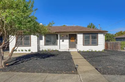 257 Edinburgh Ave Monterey, CA 93940