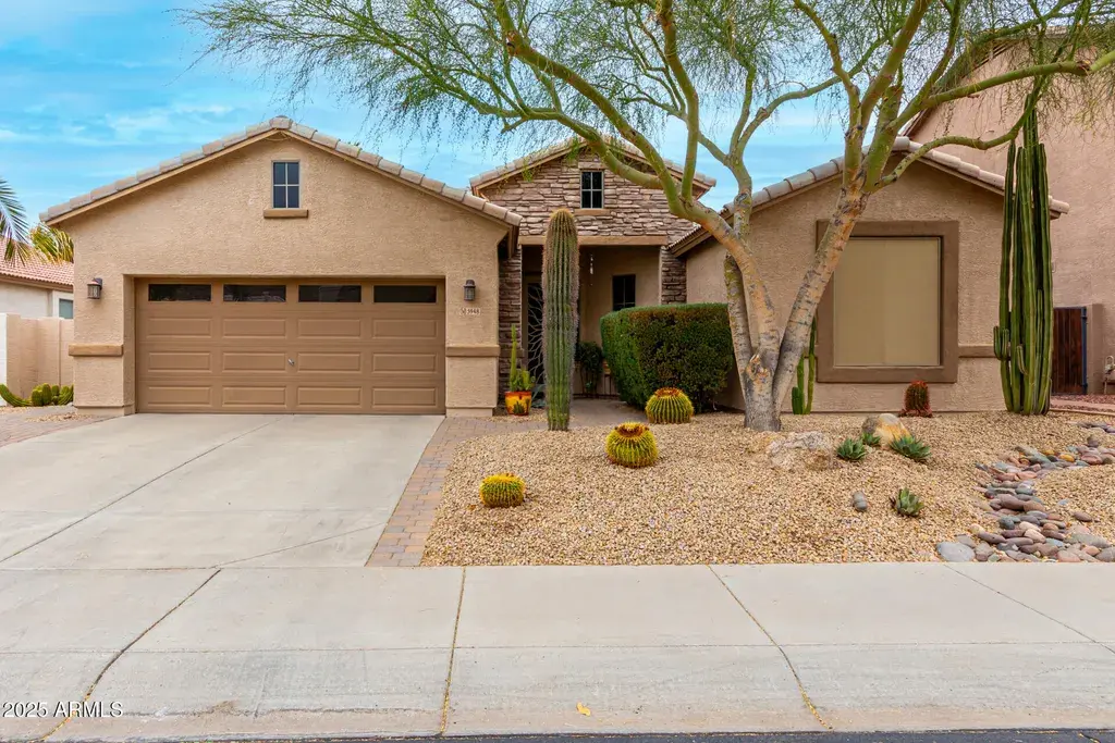 5948 W Leiber Pl Glendale, AZ 85310