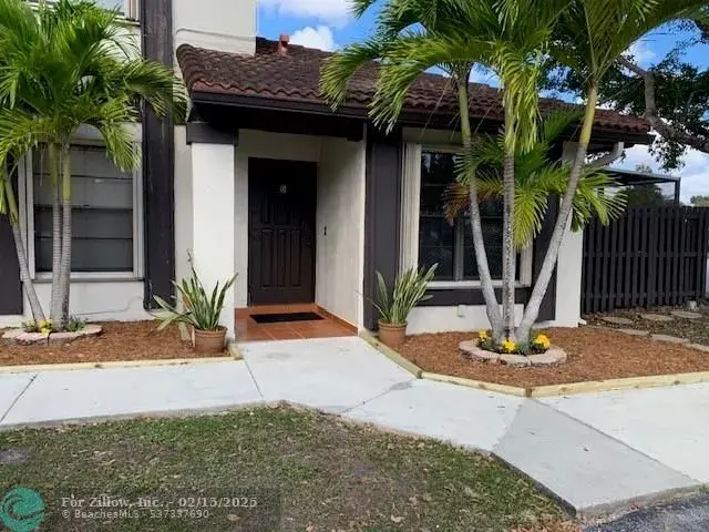 15000 SW 49th Ln UNIT D-114 Miami, FL 33185