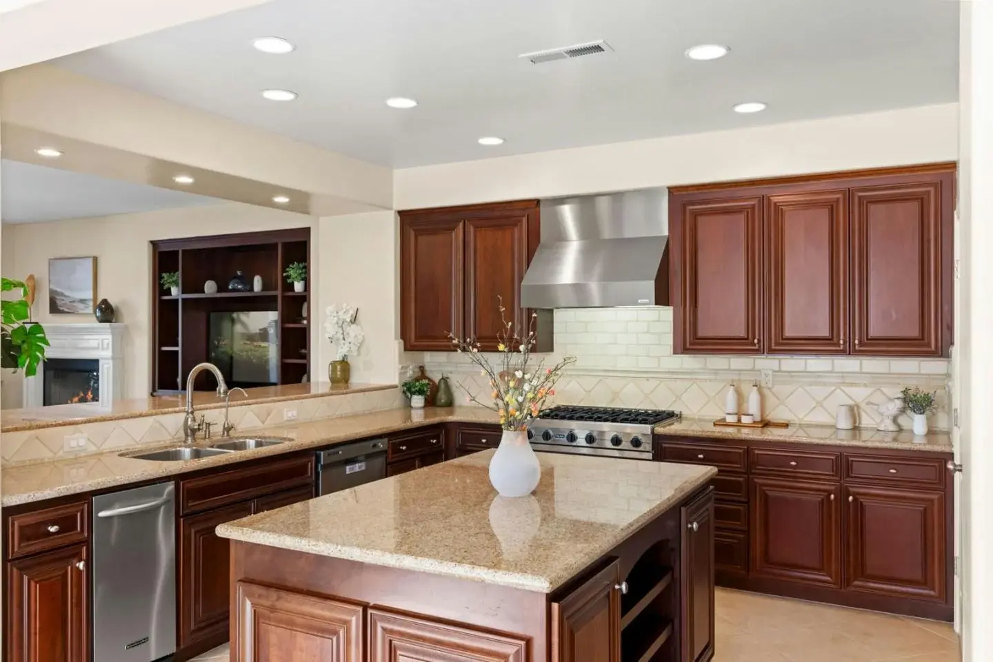 102 Mirasol CT Monterey CA 93940