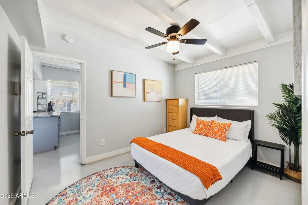 2205 W Cambridge Ave Phoenix, AZ 85009