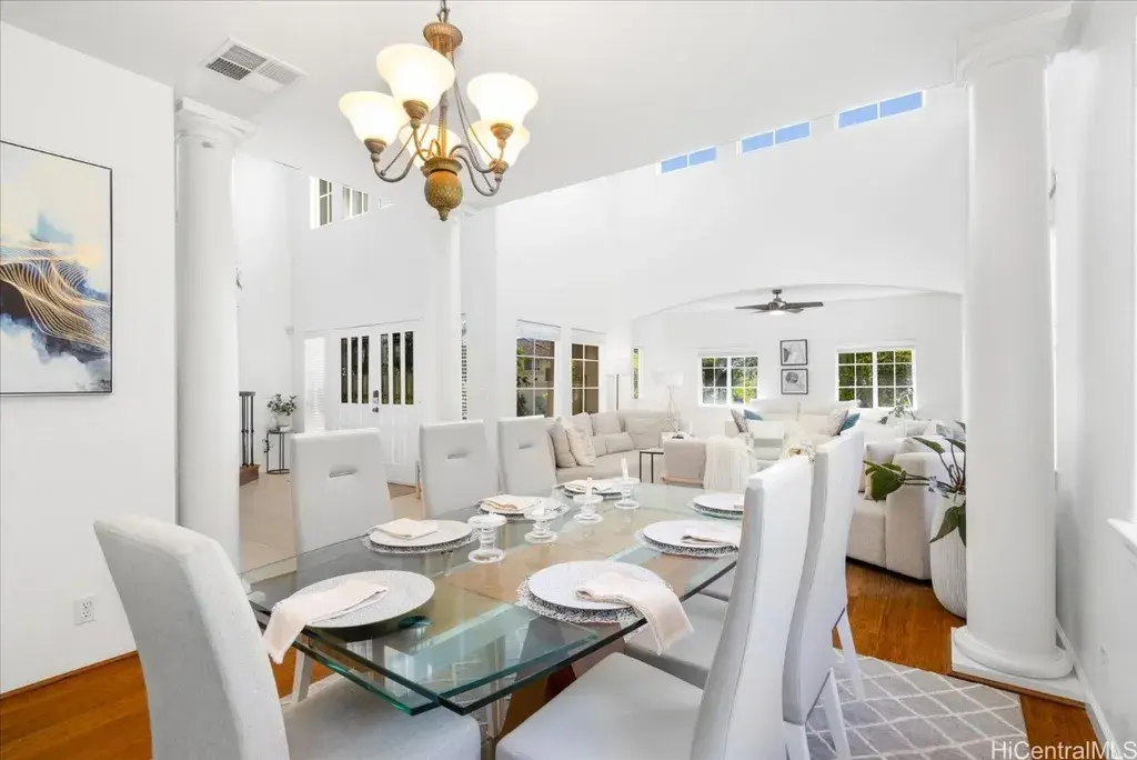 1098 Kuekue St Honolulu, HI 96825