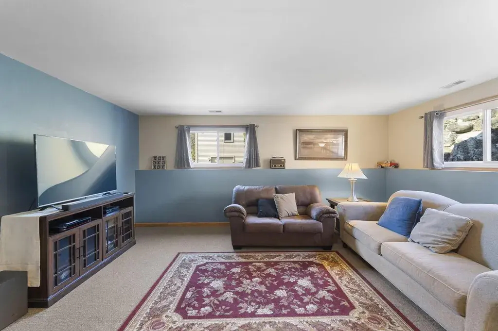 2816 Apache PASS Waukesha, WI 53188