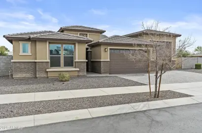 5825 N 107th Ln Phoenix, AZ 85037