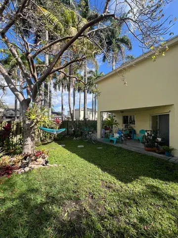 10060 SW 117th Ct Miami, FL 33186