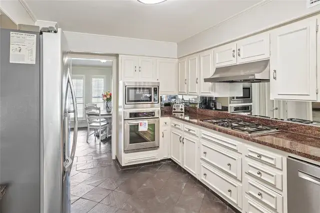 3988 Goodfellow Dr Dallas, TX 75229