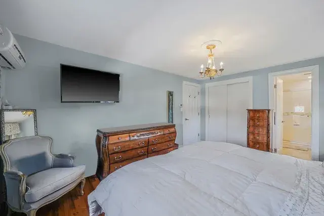 134 Lincoln Avenue Brentwood, NY 11717