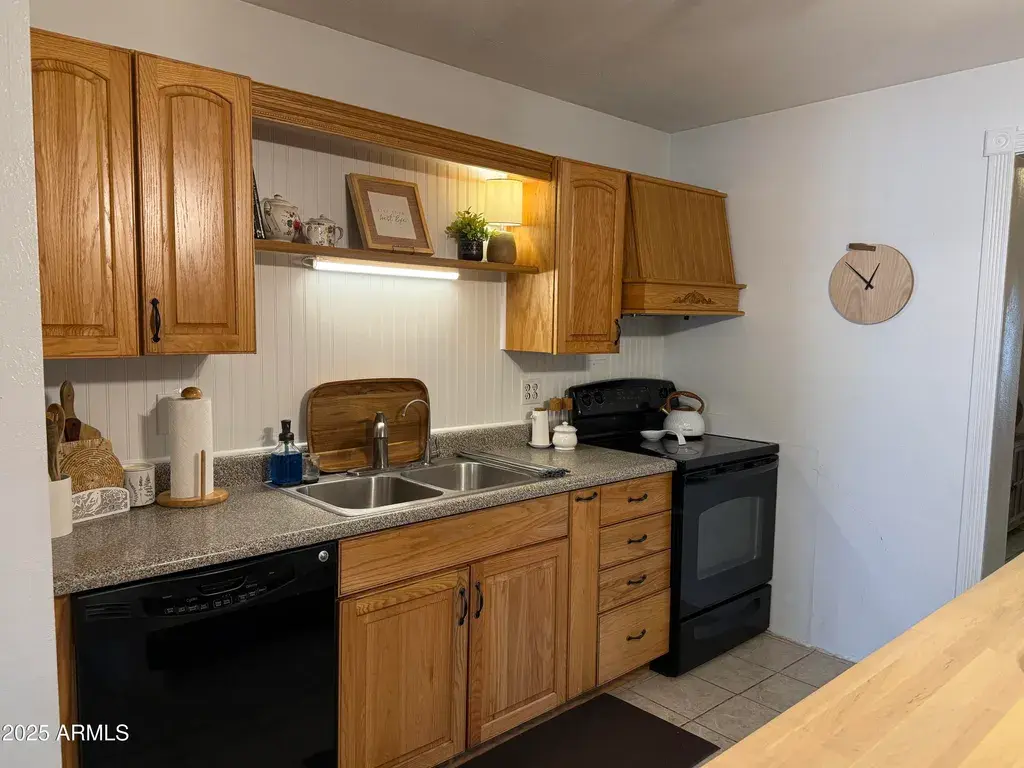 3341 W Windrose Dr Phoenix, AZ 85029