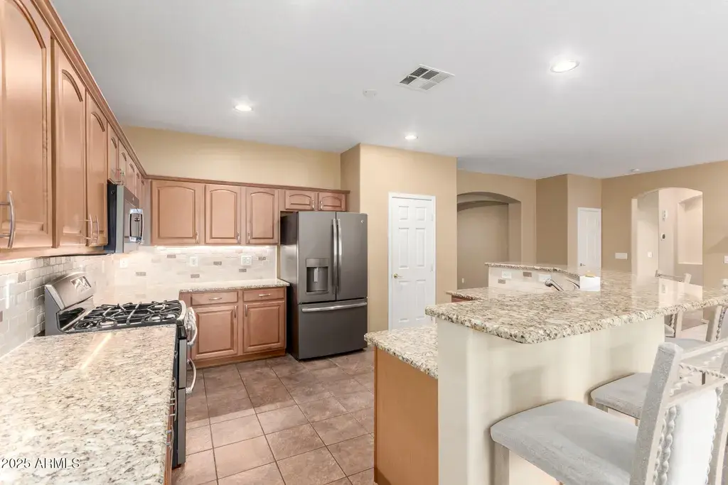 5948 W Leiber Pl Glendale, AZ 85310