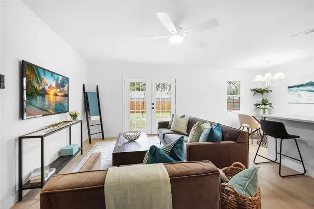 8617 Shagrock Ln Dallas, TX 75238