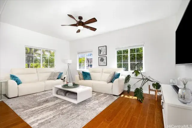 1098 Kuekue St Honolulu, HI 96825