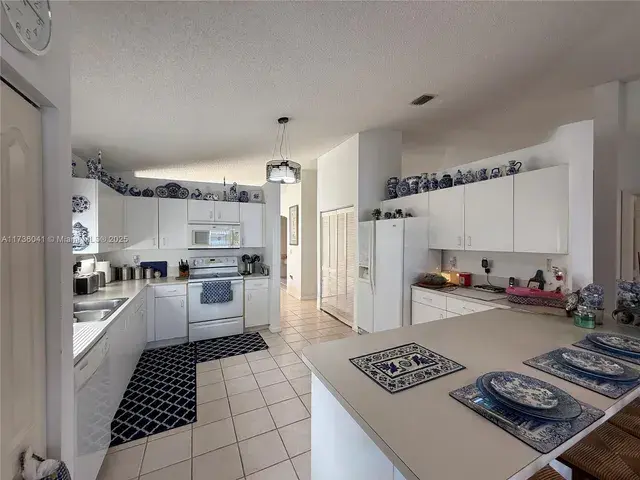 12279 SW 140th St Miami, FL 33186