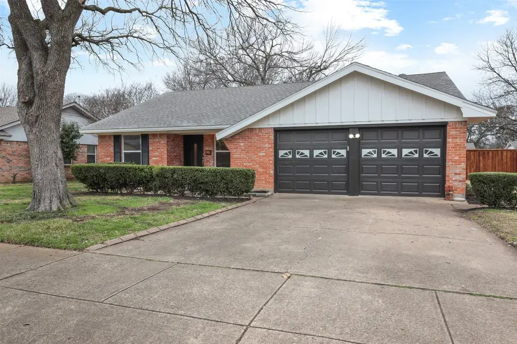 8617 Shagrock Ln Dallas, TX 75238