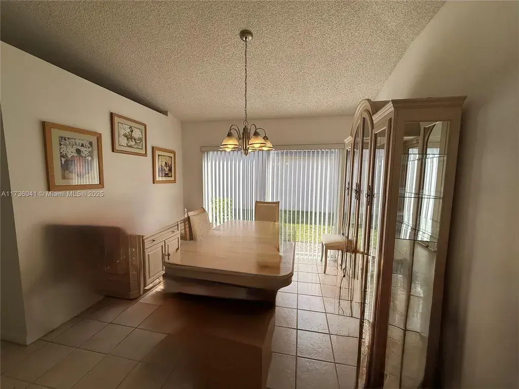 12279 SW 140th St Miami, FL 33186